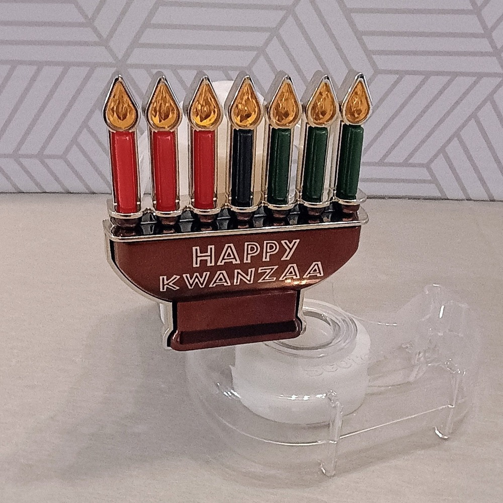Bath & Body Works Kwanzaa Kinara Nightlight Light Up Wallflowers Fragrance Plug